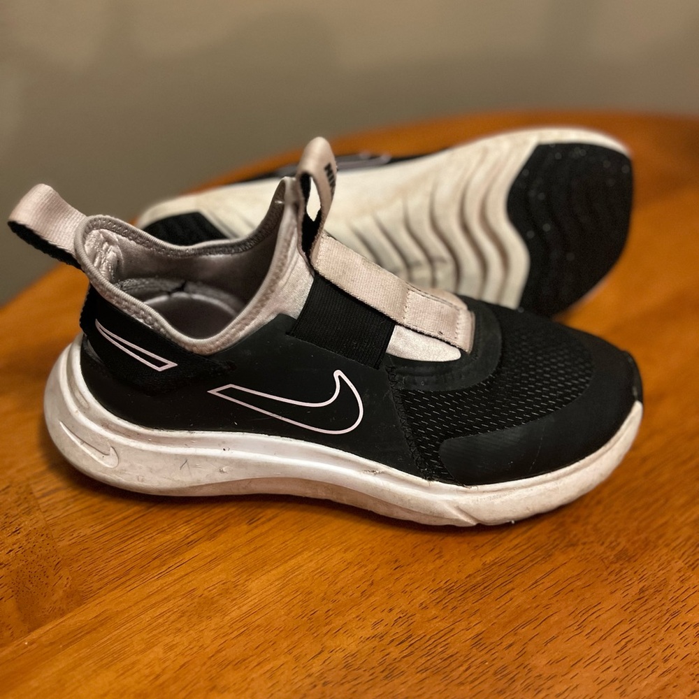 Nike Flex - Black and light pink Sneakers